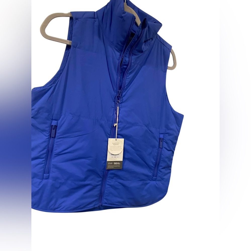 NWT Vuori canton insulated vest BRIGHT IRIS Size S - Picture 2 of 5